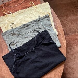 Women’s tank bundle NWOT (075)